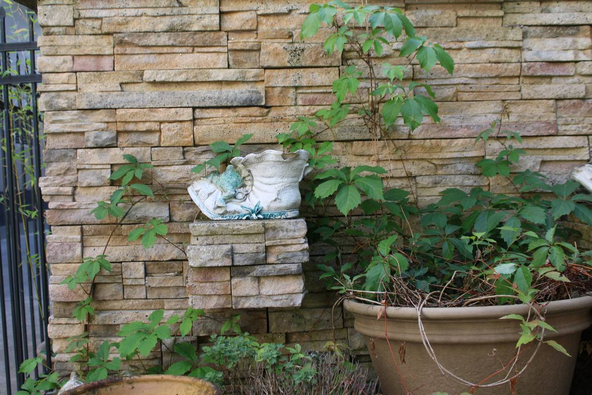 Wall Planters Outdoor Ideas: 7 Proven Ways to Create Stunning, Low-Maintenance Vertical Gardens